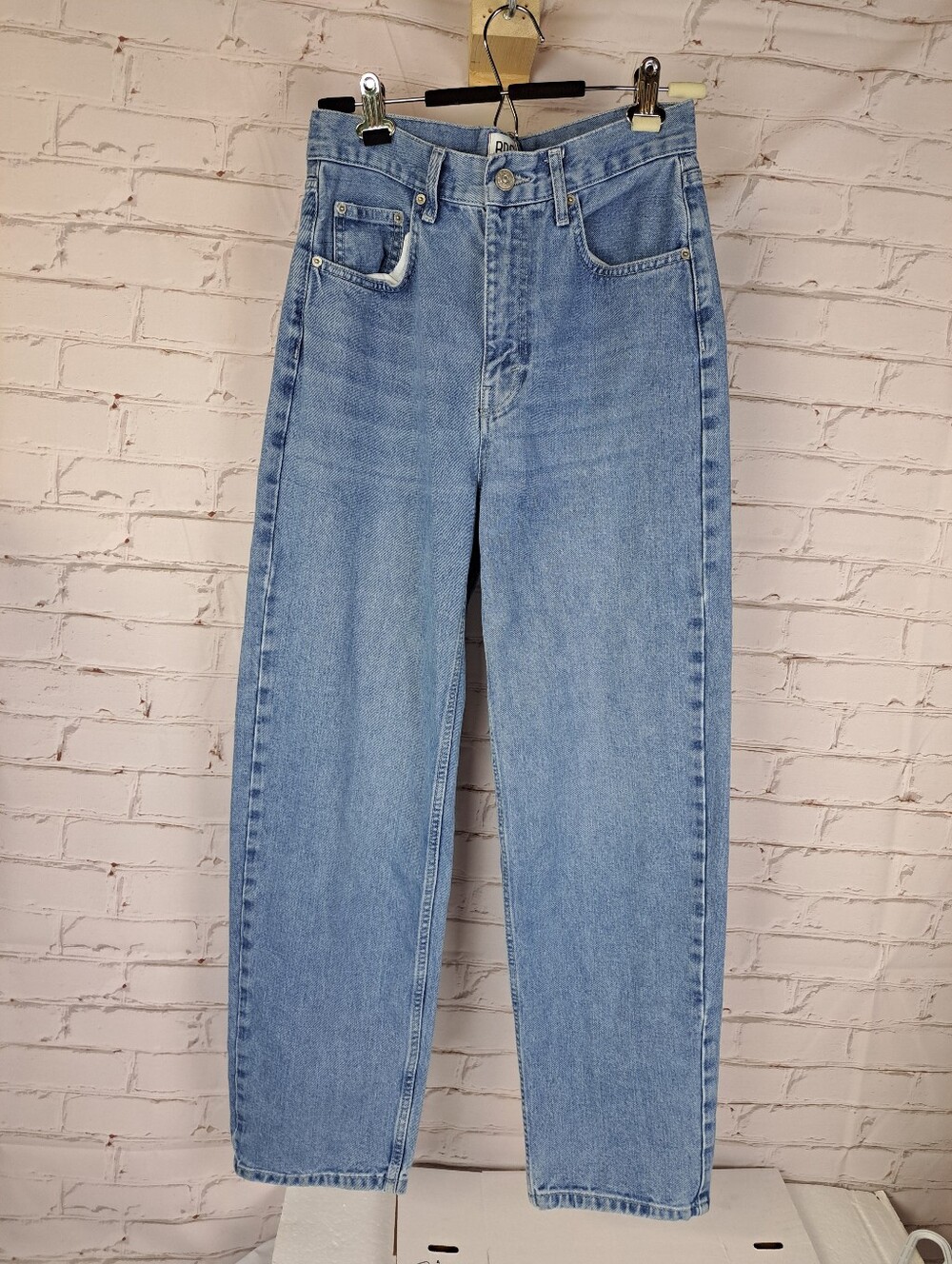Urban Outfitters BDG Petite High-Waisted Baggy Jean — Light Wash - Picture 5 of 12